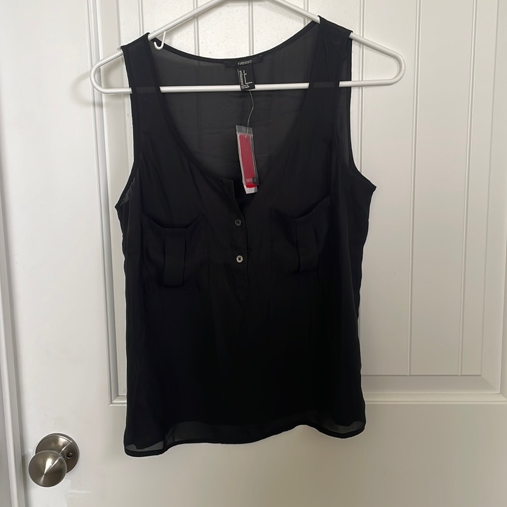 Size Small. Black tank forever 21 blouse. New with tags.